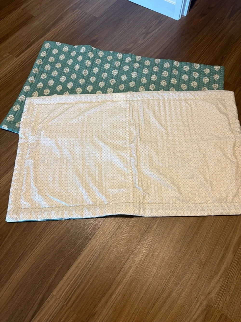 Set of two pillow shams NWOT